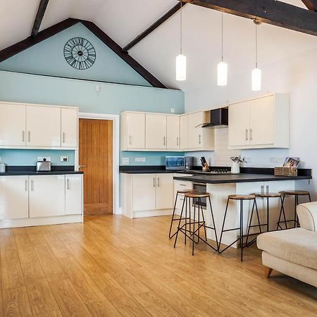 The Beach House - Fully Refurbed March 2024 Oystermouth Exterior photo