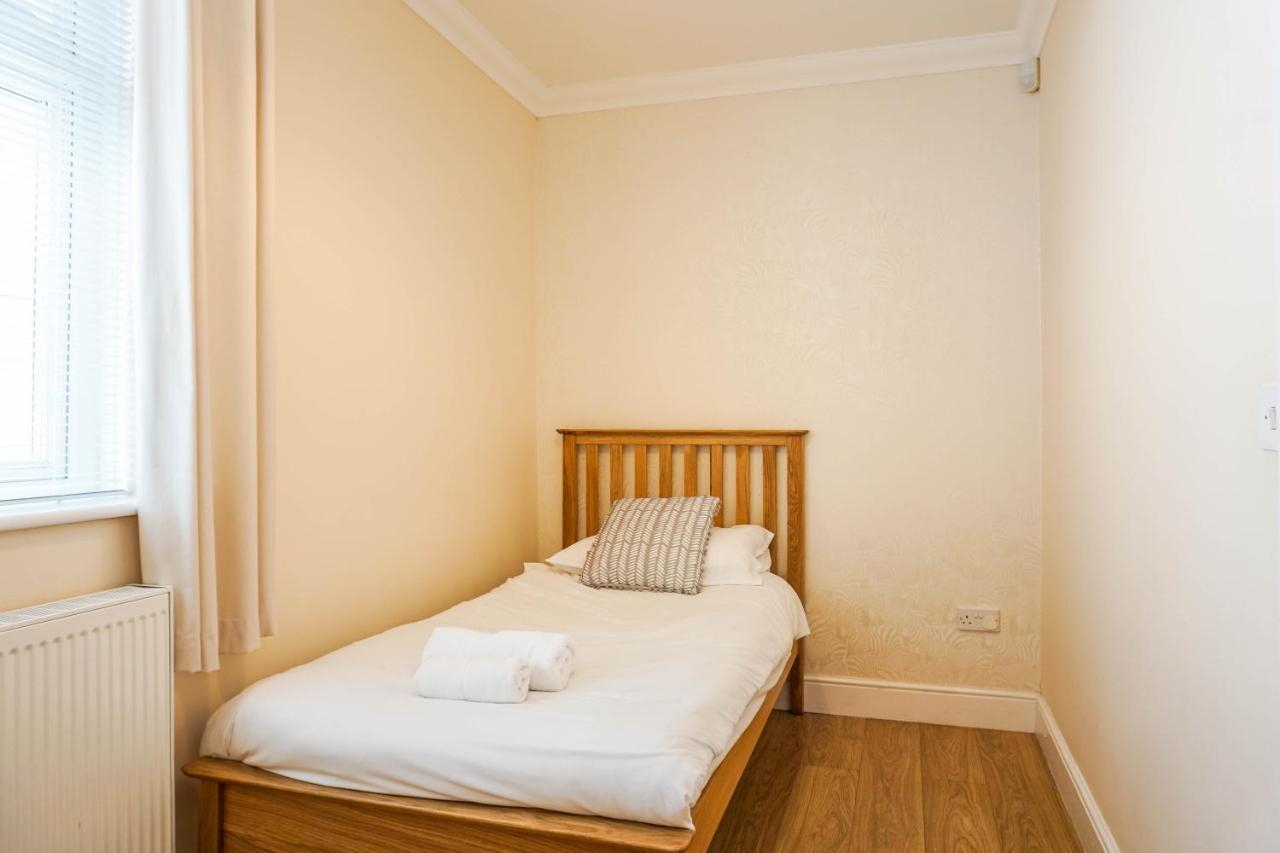 The Beach House - Fully Refurbed March 2024 Oystermouth Exterior photo